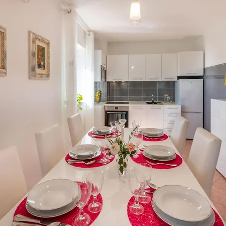 Ida, A Charming In A Rustic Setting