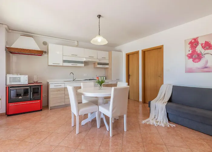 Ida, A Charming In A Rustic Setting