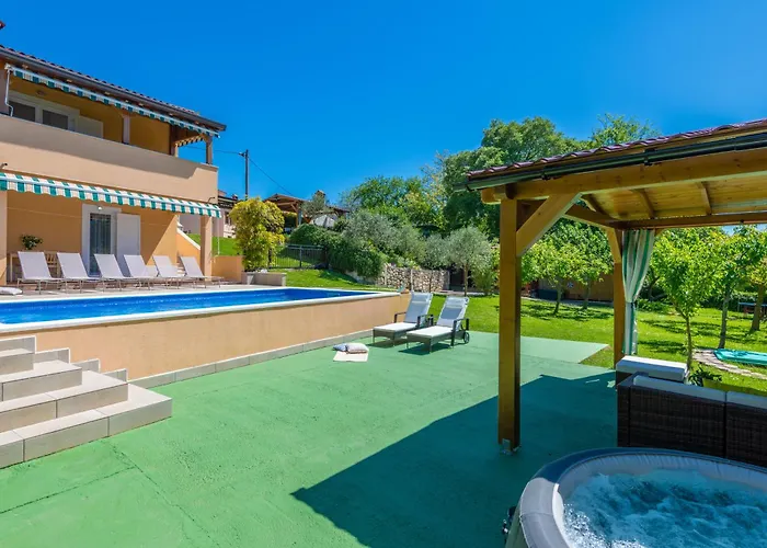 Vakantiehuis Ida, A Charming In A Rustic Setting