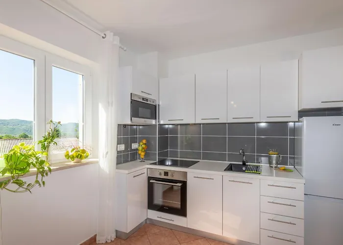 Vakantiehuis Ida, A Charming In A Rustic Setting