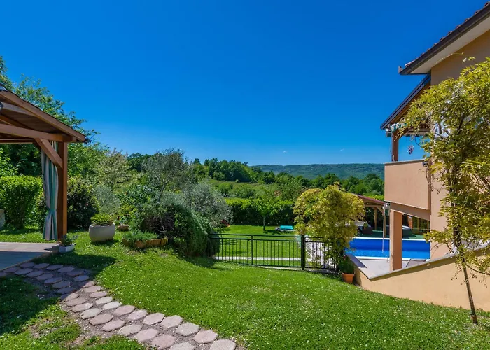 Ida, A Charming In A Rustic Setting