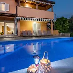 Ida, A Charming In A Rustic Setting